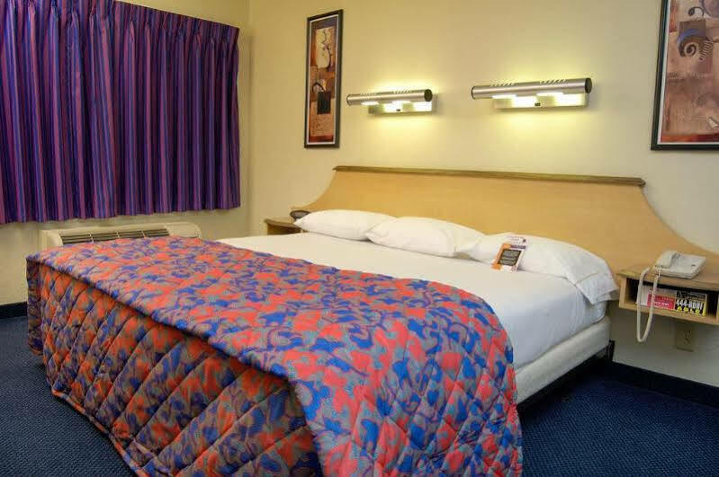 Motel 6-Gatlinburg, Tn - Smoky Mountains Екстер'єр фото